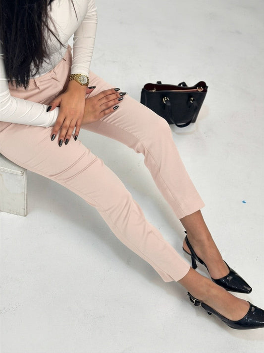 Slim fit pants - in beige