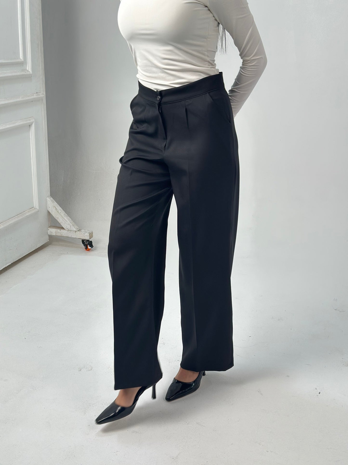 Your Favorite Loose Pants - In Black