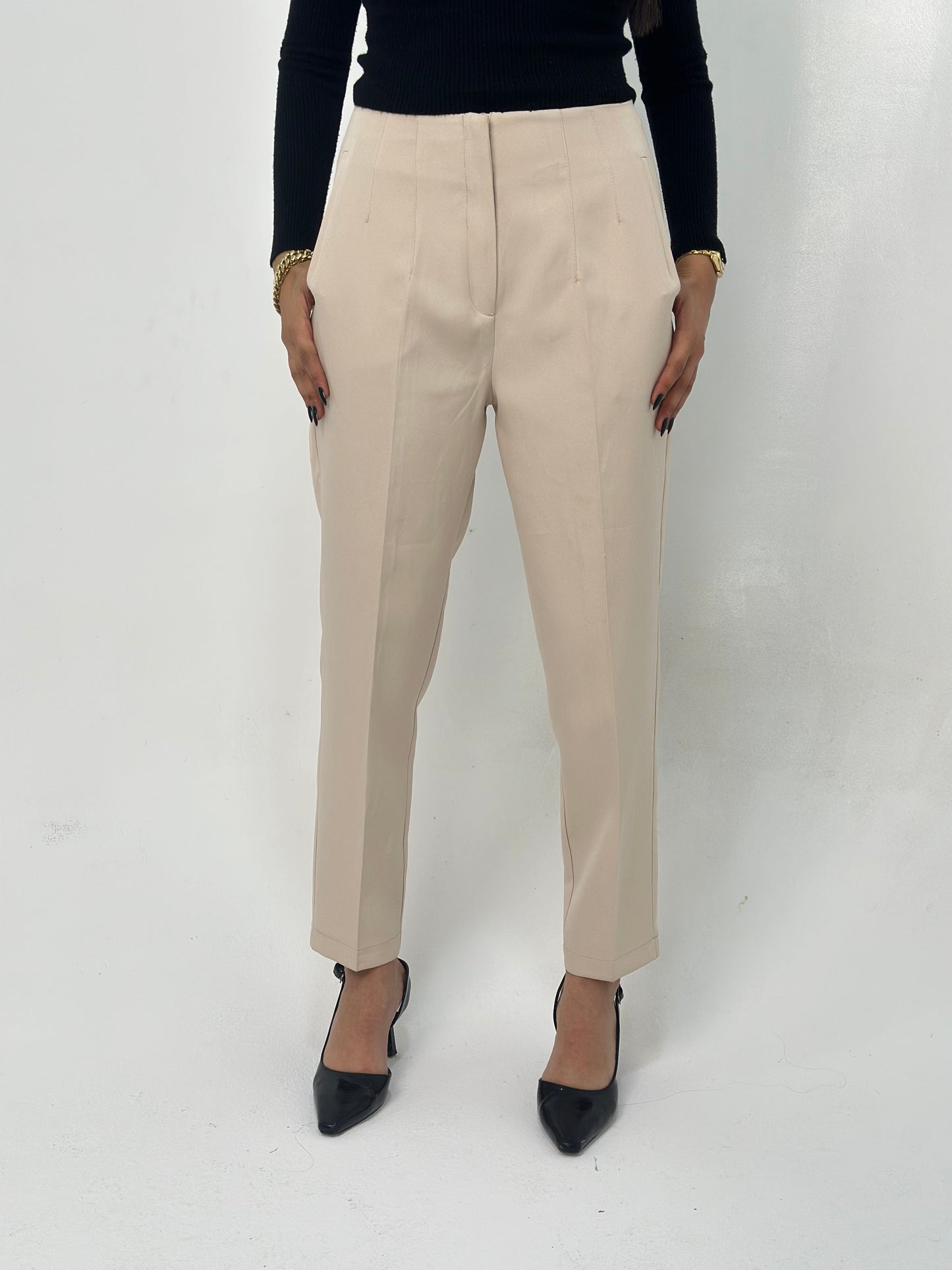 Signature Slim Fit Pants - In Light Beige