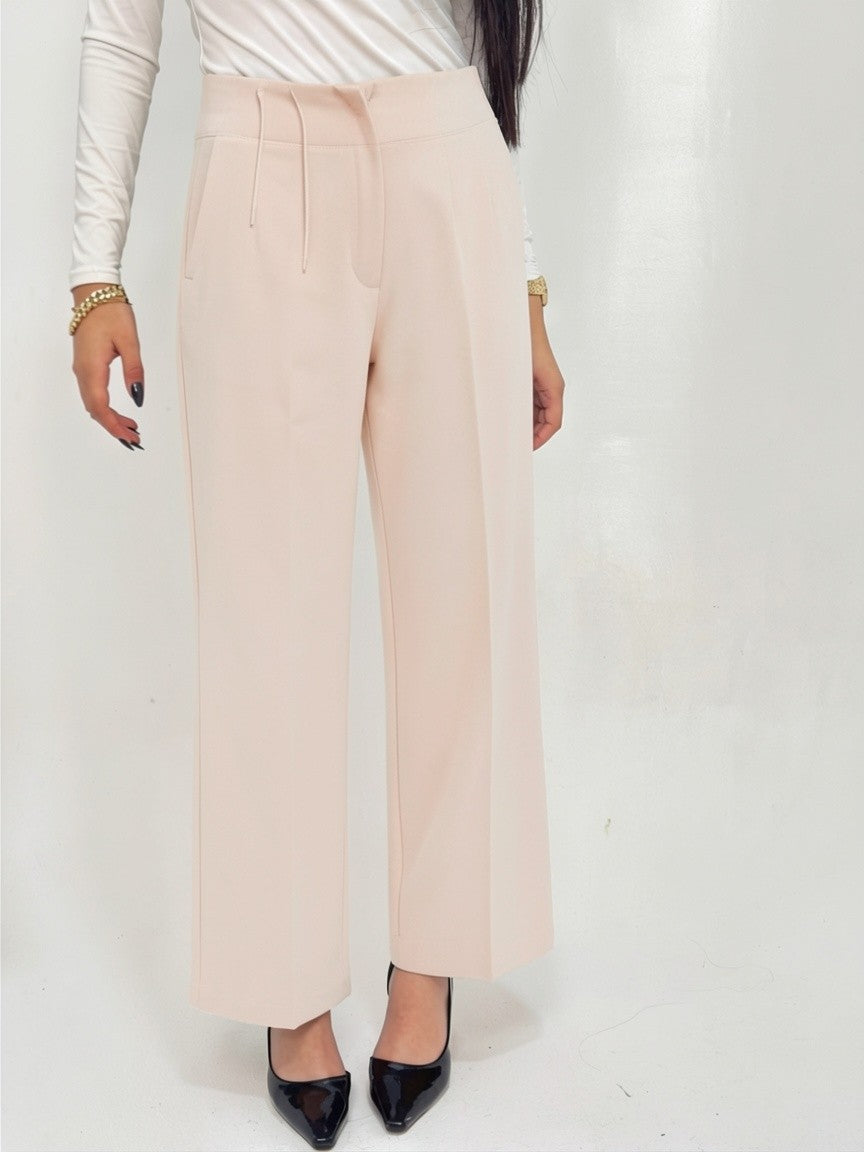 Signature straight pants - in beige